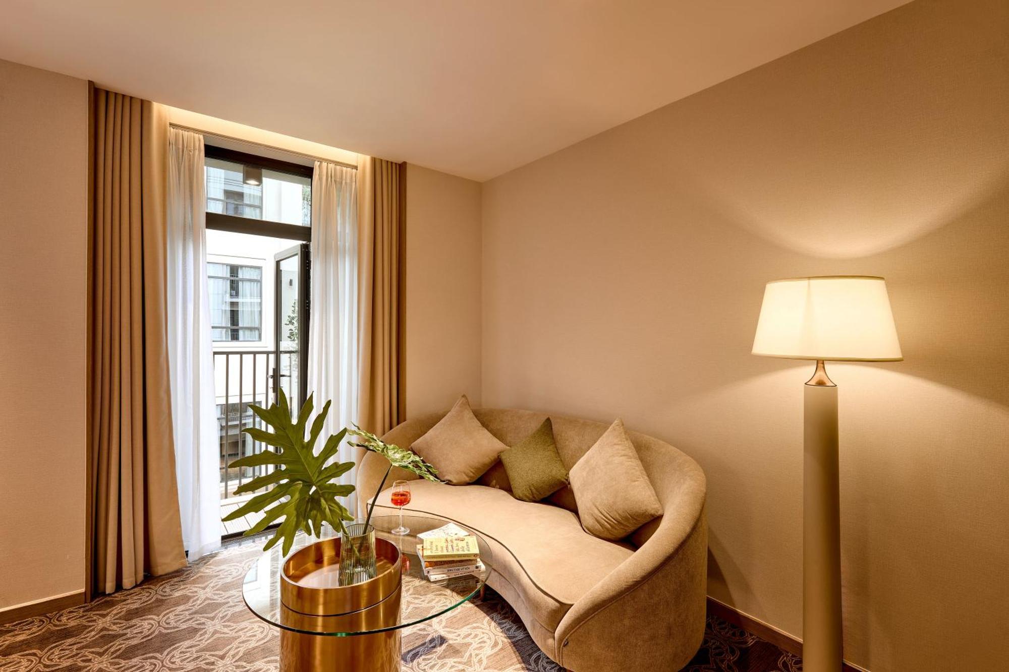 Khách sạn Rey 4*